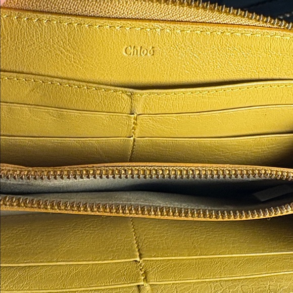 Chloe Preloved Silver Bow Zip Around Wallet